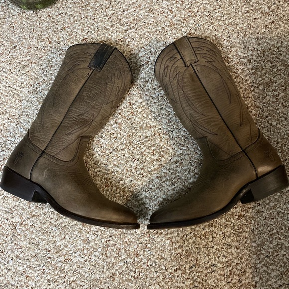 FRYE taupe 🤠 leather boots - Picture 7 of 11